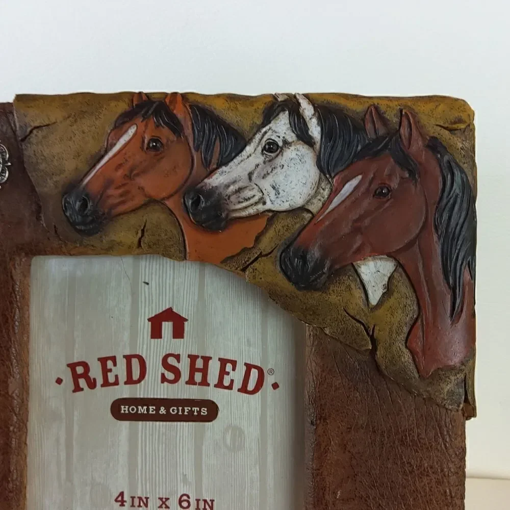 Red Shed 4 x 6 in. Ceramic leather & Jean frame with horses and metal studs